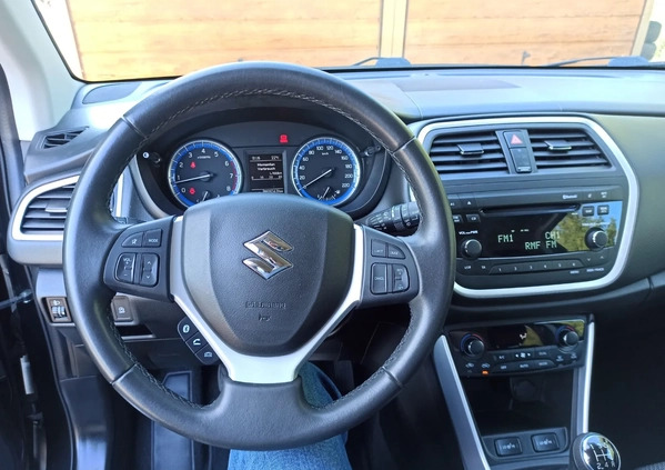 Suzuki SX4 S-Cross cena 54800 przebieg: 124400, rok produkcji 2016 z Kłecko małe 326
